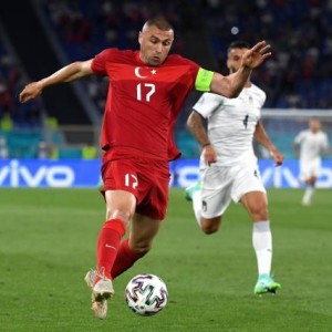 开云体育-老妖伊尔马兹神奇不再？主帅战术保守让他威力大减