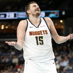 开云app-又一项历史第一！约基奇你太狠了，80年没人实现的壮举，轻松做到|三分球|掘金|尼古拉-约基奇|波特兰开拓者队|斯库特·亨德森_新浪体育_新浪新闻